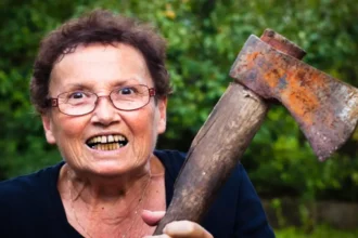 o soacra de cosmar si a adus la disperare nora sfarsind prin a arunca apa clocotita pe ea ce au decis la proces judecatorii ieseni 695fc3d51f43a