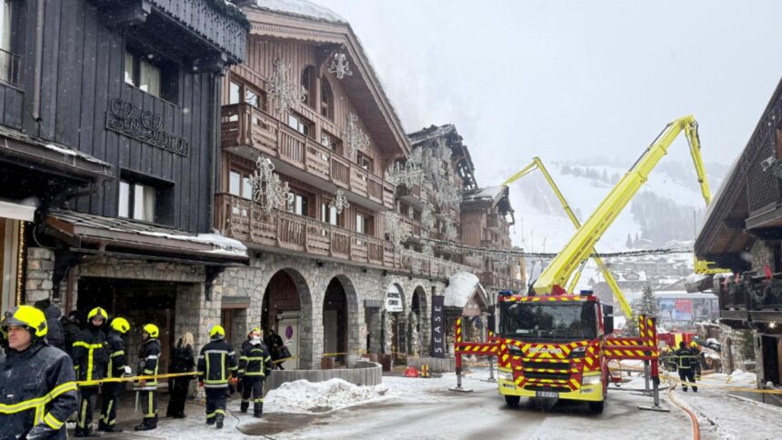 panica in alpii francezi incendiu urias la un faimos hotel de lux aproape 300 de persoane evacuate 697a42a8da301