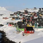 panica in groenlanda dupa ce trump a anuntat ca vrea teritoriul premierul indeamna la calm in timp ce un oficial al casei albe toarna mai mult gaz pe foc 695cd74ddcb45