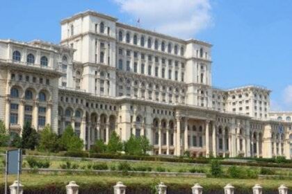 parlamentul romaniei fara apa timp de o zi peste 1 000 de angajati lasati fara solutii 6968a973a4c1e
