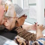 pensionarii cu probleme de sanatate vor primi aproape 2 163 de lei lunar suma se acorda din iulie in plus fata de pensie 6966f6f9e2a29