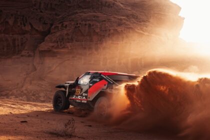 pilotul dacia sandriders nasser al attiyah a castigat etapa de vineri a raliul dakar 696a6515aa519