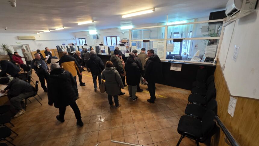 prima zi lucratoare la finante bataie pe plata taxelor si impozitelor platim ce sa facem sper sa nu mai creasca foto 695f535a6566b