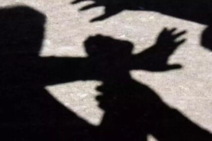 rasturnare de situatie in cazul elevului lovit cu brutalitate intr o scoala din gaesti agresroul a vrut sa si razbune fratele 696925112de5b