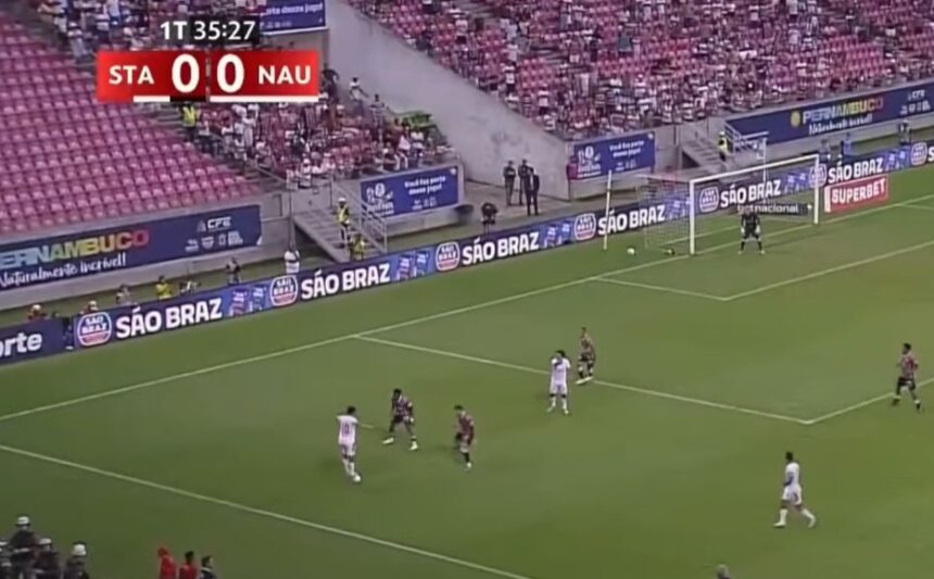 regula depay a fost aplicata un jucator a primit un cartonas galben pentru ca a urcat cu ambele picioare pe minge 6978e8dcb8f93