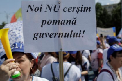 revolta in educatie din cauza austeritatii impuse de bolojan sindicalistii pregatesc greva generala studentii ameninta cu proteste 697318f85db6d