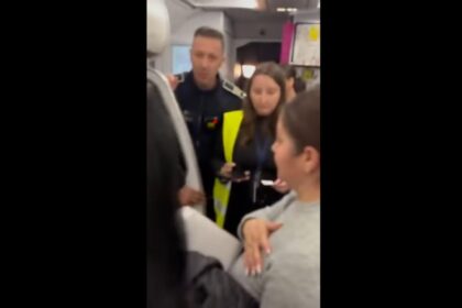 scandal la bordul unui zbor wizz air doi pasageri evacuati dupa ce acelasi loc ar fi fost vandut de doua ori video 696a8c1d7a8db