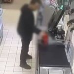 schema prin care un barbat din bucuresti a furat de mai multe ori din supermarket pacalea casele self pay 6963ce67b8c67