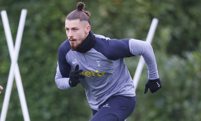 se pregateste un transfer bomba presa din italia anunta ca un club de top a inceput discutiile cu tottenham pentru radu dragusin 695ff87ac33a1