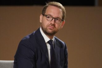 seful rezistilor atacuri dure la adresa magistratilor exercita puterea pentru propriile interese 696ce73073906