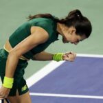 sorana cirstea a pierdut primul set dar a reusit calificarea in turul doi la australian open 696f41622e520