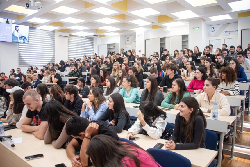 studentii ieseni revin azi la facultate sesiunea de iarna bate la usa 695f106e482e5