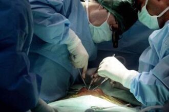 succes pentru prima interventie de bypass coronarian efectuata fara deschiderea toracelui 696a54c75696d