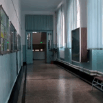 tanar de 19 ani retinut dupa ce a intrat intr un liceu din gaesti si a lovit cu bata un elev pana l a bagat in spital video 69698171c304e