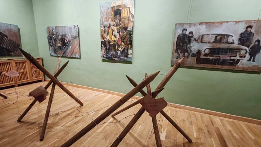 the human condition expozitia care exploreaza trecutul si prezentul romaniei deschisa la muzeul unirii din iasi 697147231d474