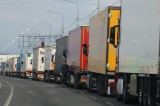 traficul de camioane afectat la frontiera cu serbia din cauza protestelor transportatorilor de marfa anuntul ministerului de interne 697887bd4c059