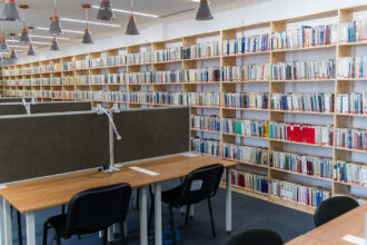 uaic a deschis biblioteca facultatilor de litere si istorie 696652998d195