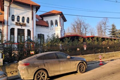 un afacerist a pierdut transagropolis la mustata dar a primit la schimb propriul trotuar noi combinatii marca pnl iasi 6970916f54911