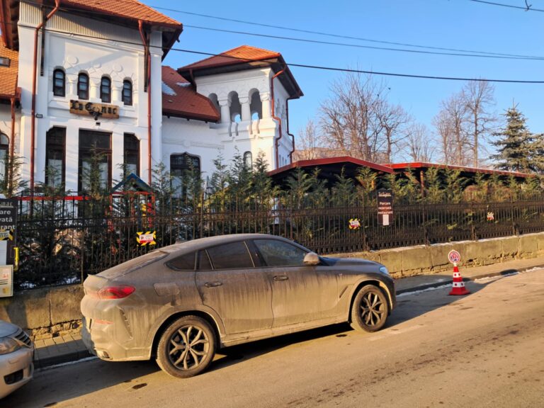 un afacerist a pierdut transagropolis la mustata dar a primit la schimb propriul trotuar noi combinatii marca pnl iasi 6970916f54911