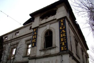 un barbat de 39 de ani gasit mort in fosta fabrica de tigarete politia lanseaza o ampla ancheta 6970e3c42e063