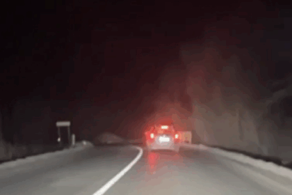 un copil de 12 ani din arad prins la volanul unei masini furate dupa o urmarire in trafic baiatul a condus in trei judete video 696e17c4a87bc