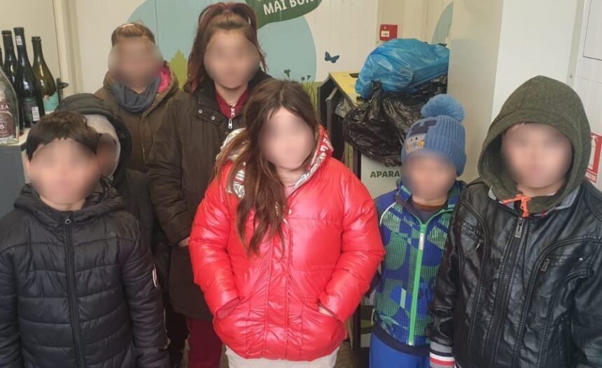 un copil din bistrita a ramas fara voucherele returo de la aparatul de reciclare dupa ce a fost talharit de un grup de minori 6973927cba9ab