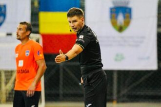 un cunoscut medic iesean de la parhon imparte dreptatea cu fluierul la campionatul european 2026 este singurul roman prezent aici 696faefda2cc8