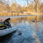 un indian a salvat fetita de 5 ani cazuta in lacul inghetat din craiova barbatul a ajuns la spital cu hipotermie severa 696cbbda66c84