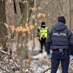 un muncitor din vrancea si a gasit colegul mort intr o padure in timpul programului ce au aflat politistii 69658cf967c3e