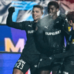 universitatea craiova spulbera petrolul si urca din nou pe primul loc in superliga 696e9533a7a2d