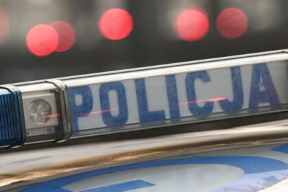 val de retineri in polonia politia a arestat 37 de membri ai unui grup extremist international 696fd7dedfd0d