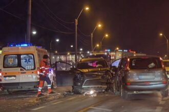 video accident rutier in municipiul iasi doua autoturisme au intrat in coliziune 6967c3bdefaba