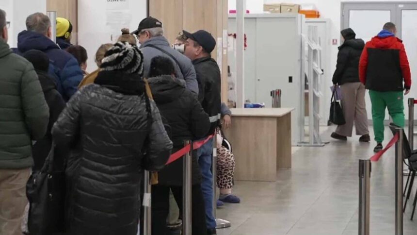 zeci de mii de romani au fost luati prin surprindere dupa plata taxelor au descoperit ca mai figureaza cu datorii la stat 695e4cb446187