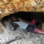 37 de mineri au murit in nigeria dupa ce au inhalat monoxid de carbon intr o mina ilegala 69971074533c6