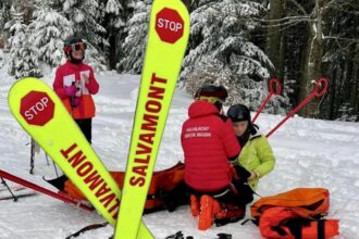 93 de apeluri in 24 de ore zeci de turisti recuperati de pe munte au ajuns la spital dupa interventiile salvamont 69886906300af