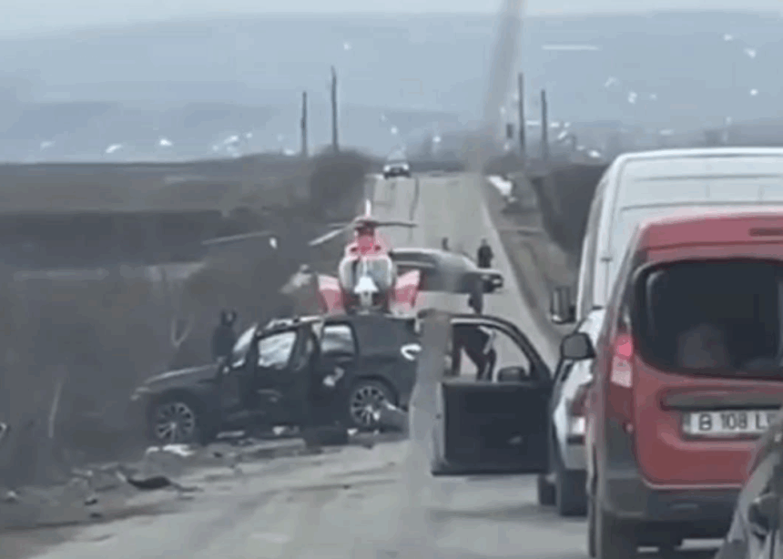 accident grav in judetul iasi elicopterul smurd la fata locului o masina cu trei persoane s a rasturnat 69a16bd9820cd