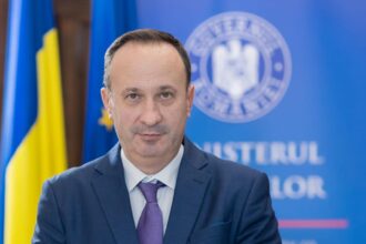 adrian caciu avertisment dur pentru ilie bolojan ne despartim de el daca nu relanseaza economia video 6992e48e7c517