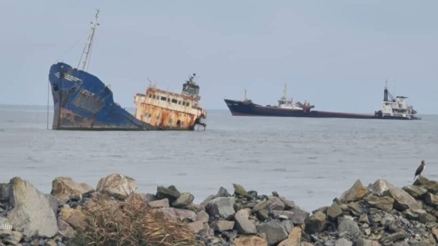 alerta in tulcea o nava aflata sub pavilion romanesc s a scufundat pe canalul sulina 69976f0fb6e0d