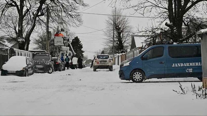 autoritatile au descoperit la roman 44 de instalatii clandestine de energie electrica si gaze naturale 6996dd92303cc