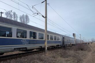 barbat lovit mortal de un tren intercity in zona pacurari din iasi 69808219bc4cd