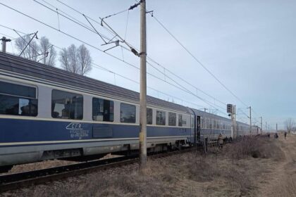 barbat lovit mortal de un tren intercity in zona pacurari din iasi 69808219bc4cd