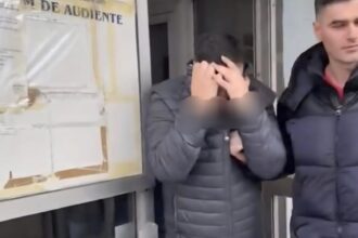 brancardier din drobeta turnu severin retinut dupa ce a primit mita pentru angajarea unui asistent medical 698f54c4bb187