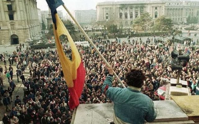 ce contin doua documente din 1989 care au adunat mii de reactii pe facebook ul arhivelor nationale ce i a cutremurat pe romani 699bbc7dab37f