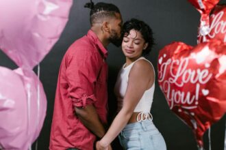 cine a fost sfantul valentin care este istoria acestei sarbatori si de ce este sarbatorita ziua indragostitilor pe 14 februarie 698dbd13b4727