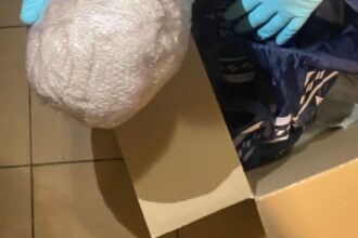 cocaina din spania adusa pentru cluburile bucurestene patru persoane au fost prinse in flagrant 698df056b4466