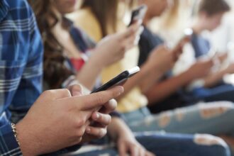 consilier prezidential simpla interzicere a accesului copiilor pe retelele sociale nu rezolva problema 69836a41b9dd2