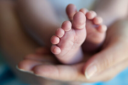 cum e sa fii mama la 52 de ani caz de la iasi fenomenul nasterilor dupa 45 de ani creste constant si abrupt in romania care sunt motivele dar riscurile 699a720488d1a