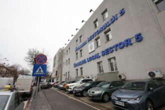 cum functiona reteaua spagilor imobiliare din sectorul 5 nepotul lui piedone si alti doi functionari din primarie retinuti 6987046ecf677