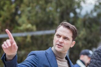 derapaj grav din partea lui sebastian burduja consilierul lui ilie bolojan la stat lucreaza oameni incompetenti hoti sau nebuni 698c7bdd0aec0