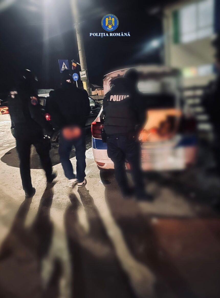 doi barbati au fost arestati dupa ce au batut un consatean intr un magazin 6995c8bfa832d